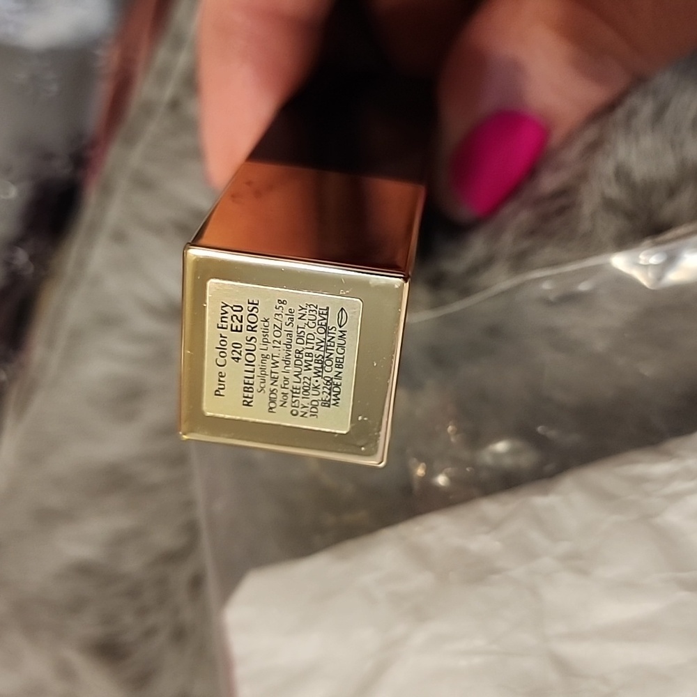 Estée Lauder Cosmetic Bag Set with Lip Gloss - Picture 5 of 6
